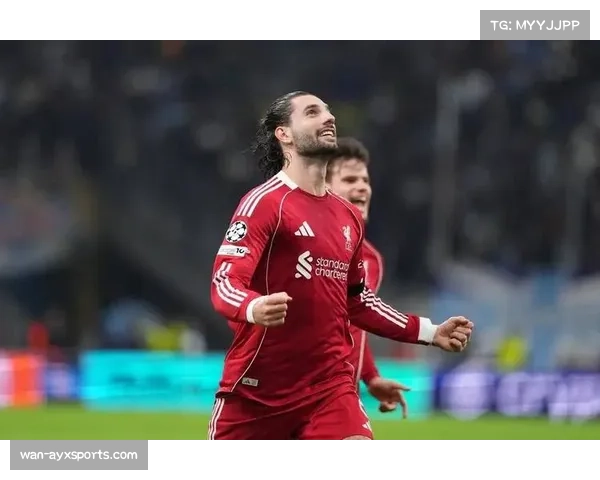 施塔赫直接任意球破门，本赛季第三次与索博斯洛伊并列榜首